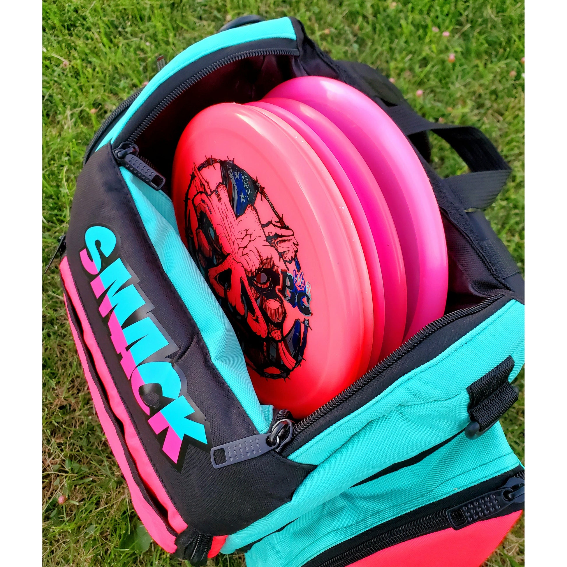 Disc Golf bag smack 